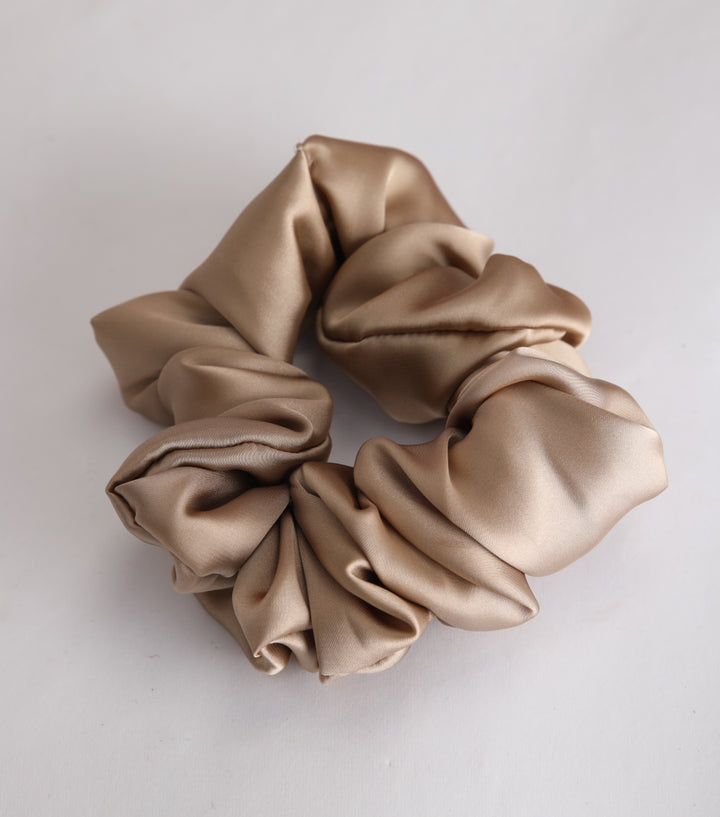 Scrunchie 8 (6861383696592)